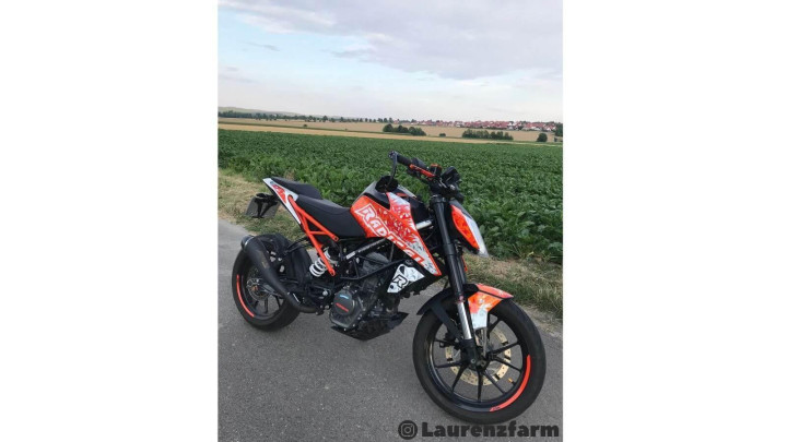 Ktm Duke 125 Radical Racing Gp Carbon www.radicalracing.de